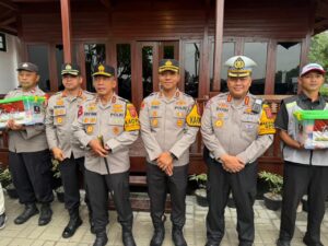 Kapolda Jabar Tinjau Tol Jakarta – Cikampek dan Pos Pengamanan Polres Karawang di Libur Nataru 2025 Kapolda Jabar Tinjau Tol Jakarta – Cikampek dan Pos Pengamanan Polres Karawang di Libur Nataru 2025